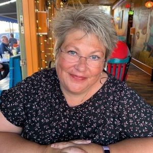 Meet your Posher, Sherry